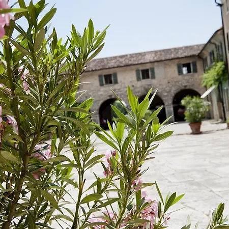 La Foresteria Serego Alighieri Κατάλυμα σε φάρμα