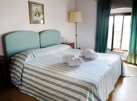 La Foresteria Serego Alighieri Farm stay Sant'Ambrogio di Valpolicella