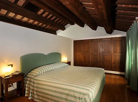 La Foresteria Serego Alighieri Farm stay Sant'Ambrogio di Valpolicella